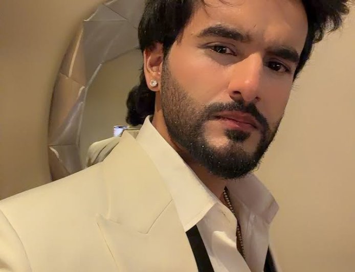 Abhishek Malhan (Fukra Insaan) Biography: Wiki, Age, Height, Girlfriend, Family, Brother