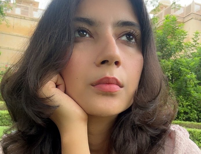 Avantika Bhatt Biography: Wiki, Age, Height, Husband, Family, Career & More.