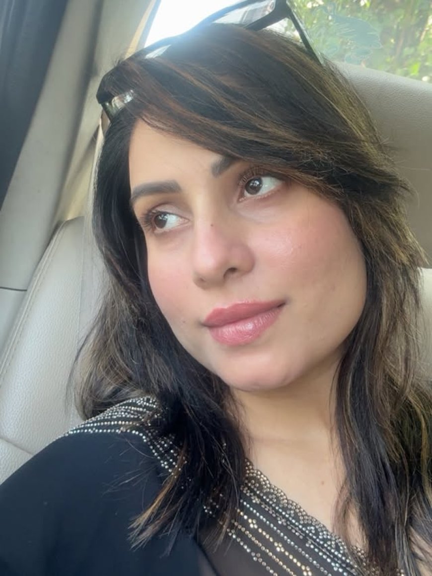 Sanjana Pandey Biography: Wiki, Age, Height, Boyfriend, Movies, Songs, Instagram & Net Worth